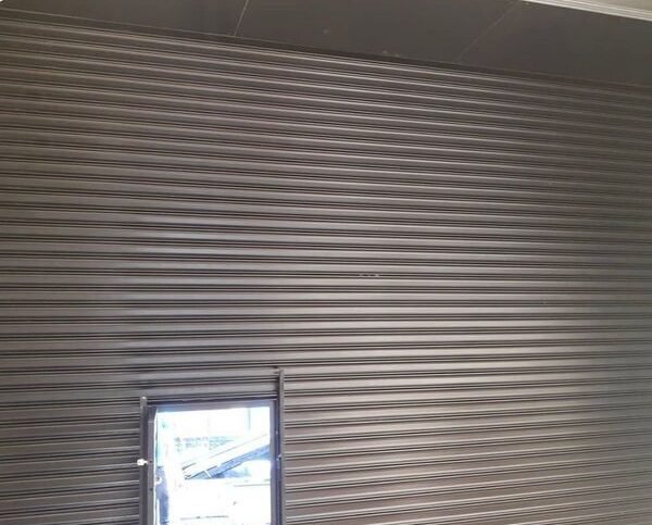 portas de enrolar em Perus